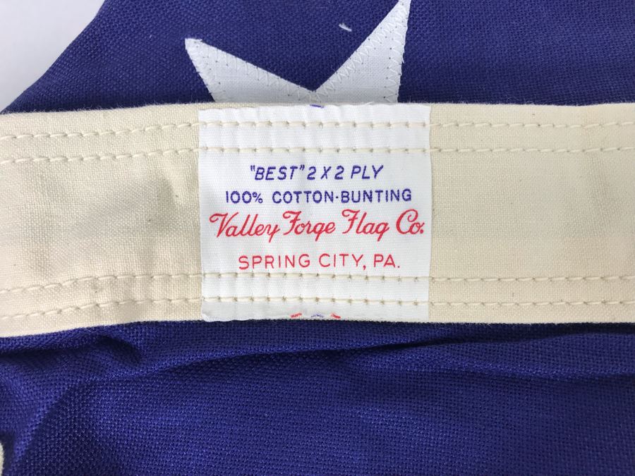 Pair Of Cotton United States Of American USA Flags Valley Forge Flag Co And Watts Mgs Corp (9'3' X 5' And 9'1' X 4'4') [Photo 4]