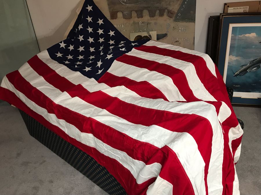 Pair Of Cotton United States Of American USA Flags Valley Forge Flag Co And Watts Mgs Corp (9'3' X 5' And 9'1' X 4'4') [Photo 7]