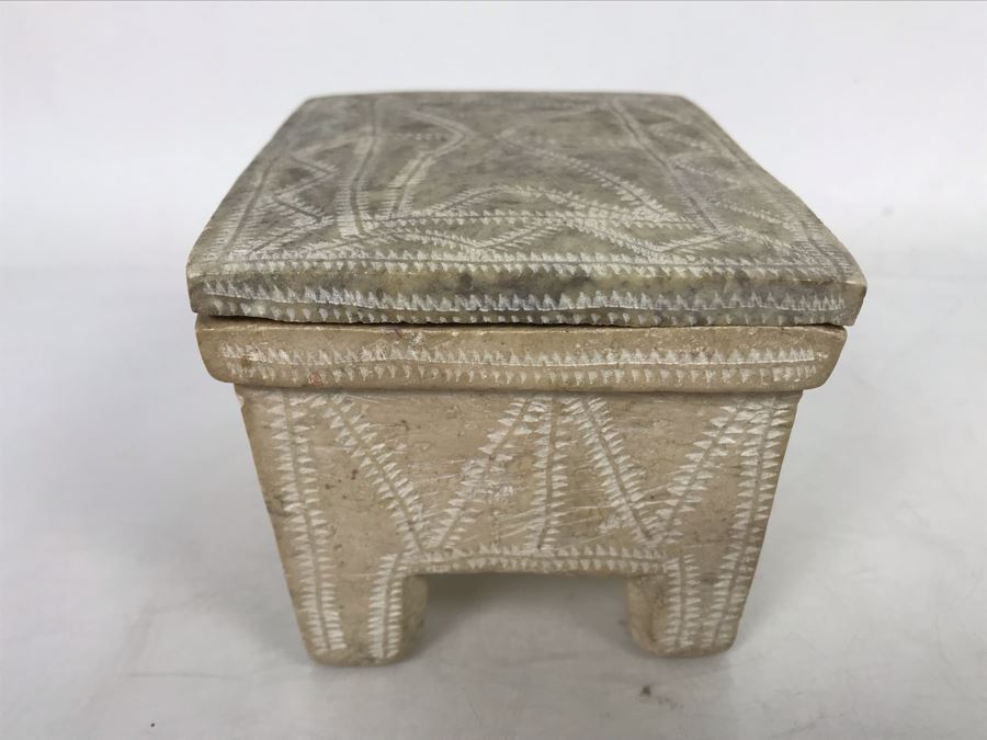 Various Pre-Columbian Artifacts And Carved Stone Box 5W X 4D X 3H [Photo 22]