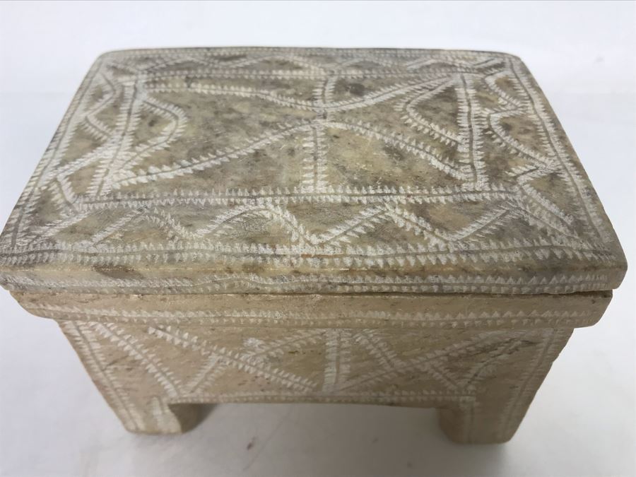 Various Pre-Columbian Artifacts And Carved Stone Box 5W X 4D X 3H [Photo 20]