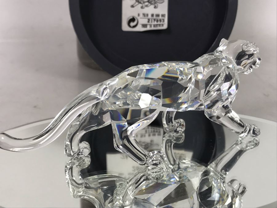 Swarovski Crystal Leopard Figurine 7610 With Original Box Retails $260 [Photo 6]