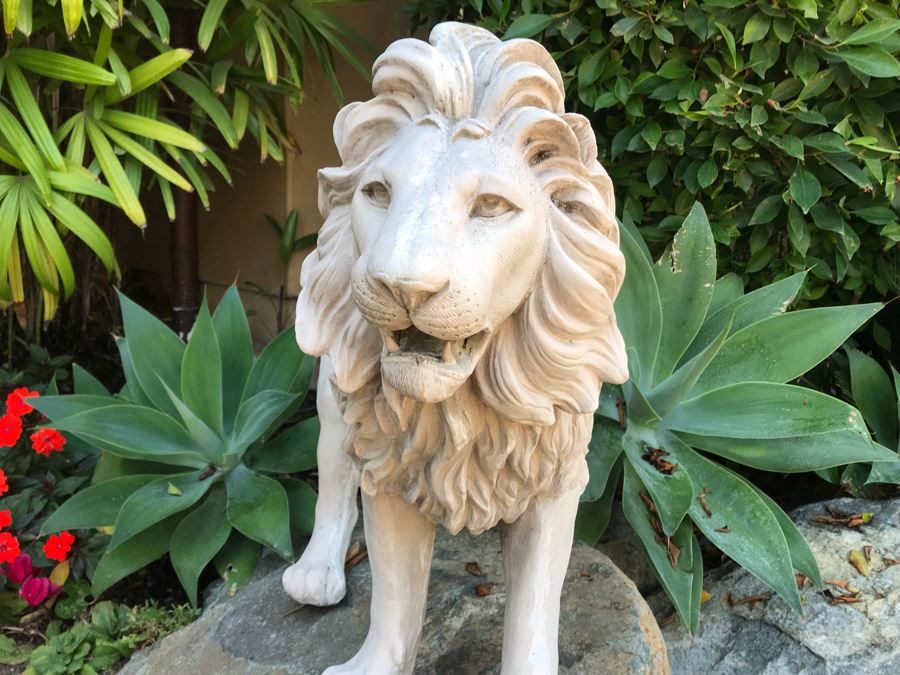 resin lion statues for sale