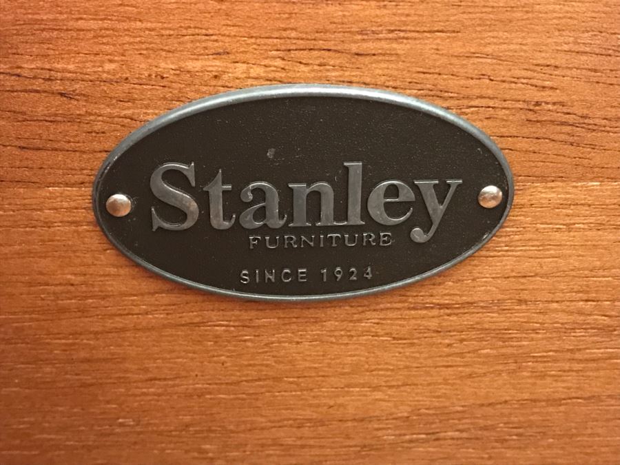 Stanley Furniture Costa Del Sol Barcelona Stateroom 9-Drawer Chest Of Drawers Dresser 71W X 22D X 48.5H Retails $3,000 [Photo 8]