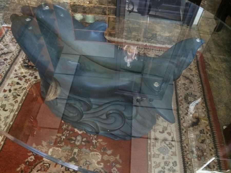 Glass Top Coffee Table with Dolphin Plaster Base [Photo 5]