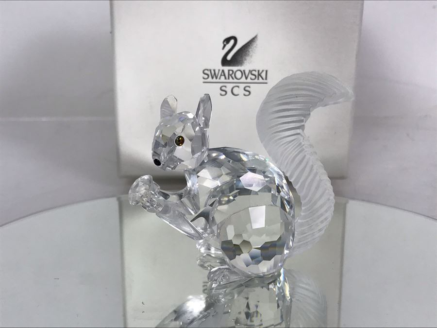 Swarovski Crystal SCS (Swarovski Crystal Society) Squirrel Figurine In Original Box [Photo 1]