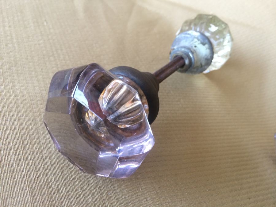Pair of Glass Door Knobs [Photo 7]