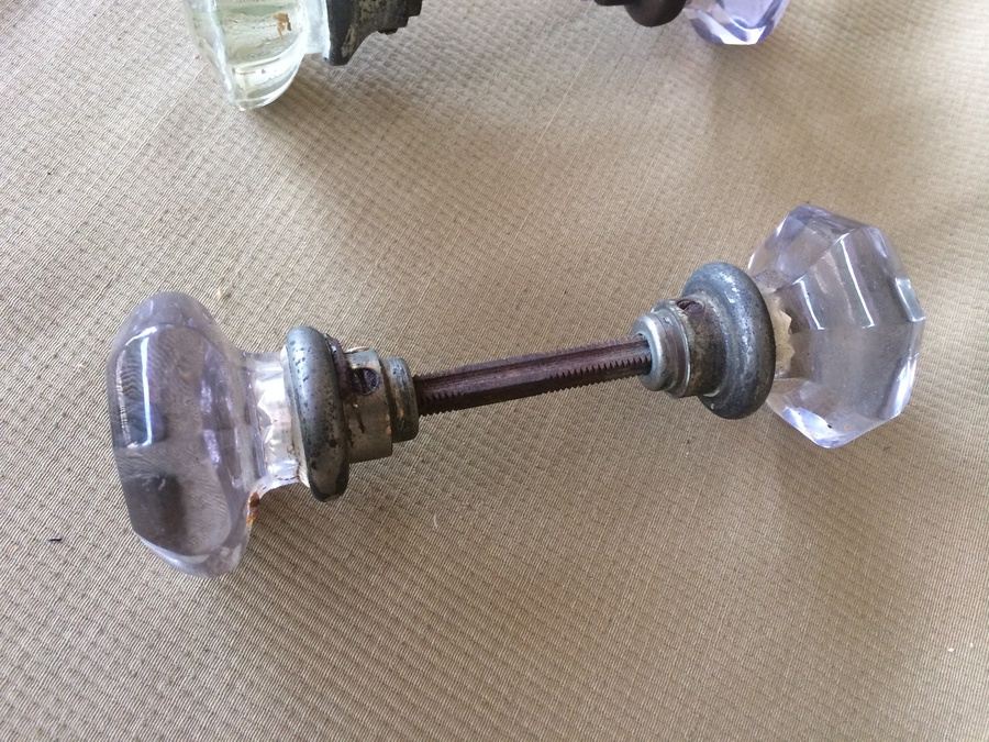Pair of Glass Door Knobs [Photo 4]