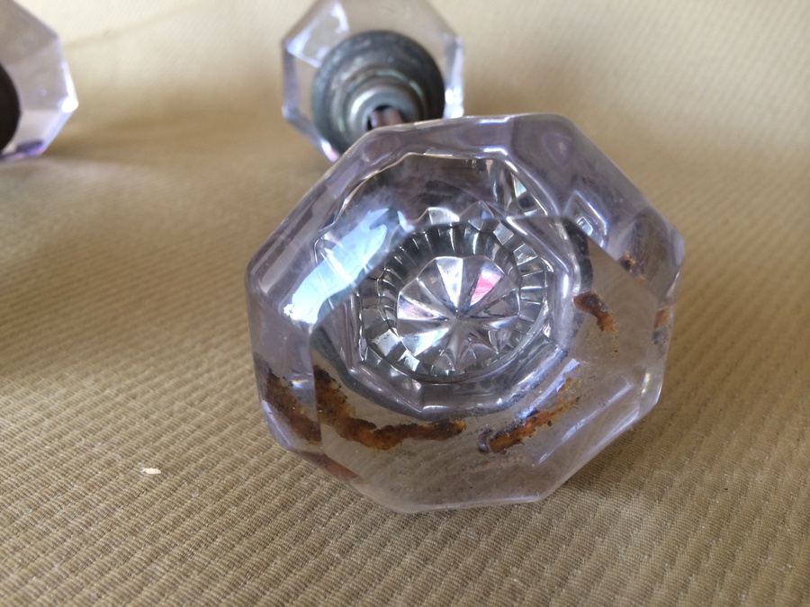 Pair of Glass Door Knobs [Photo 2]