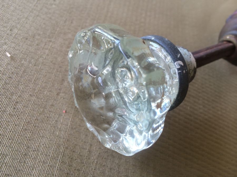Pair of Glass Door Knobs [Photo 6]