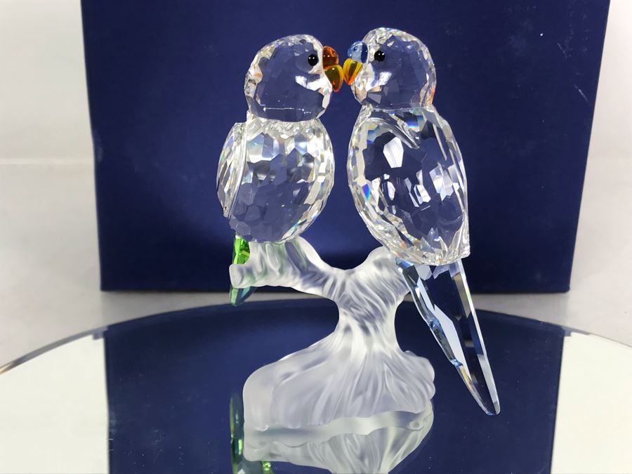 Swarovski Crystal Budgies Pair Of Kissing Birds 7621 With Original Box Retails $185 [Photo 1]