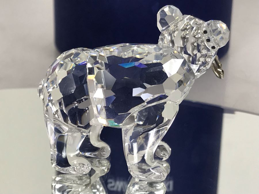 Swarovski Crystal Grizzly Bear Cub With Salmon Fish 2619 With Original Box [Photo 5]