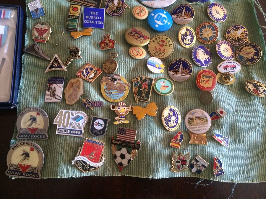 Huge Pin, Button, Ribbon Lot [Photo 5]