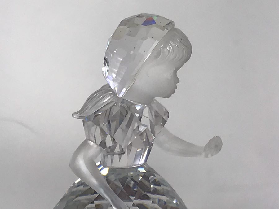 Swarovski Crystal Little Red Riding Hood Girl Figurine - No Box [Photo 9]