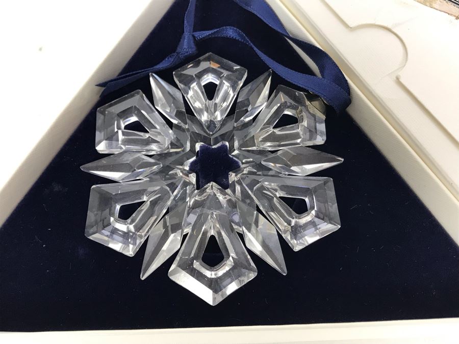 Rare Swarovski Christmas Ornament 1999 With Original Box Selling Online Between $100-$200 [Photo 4]