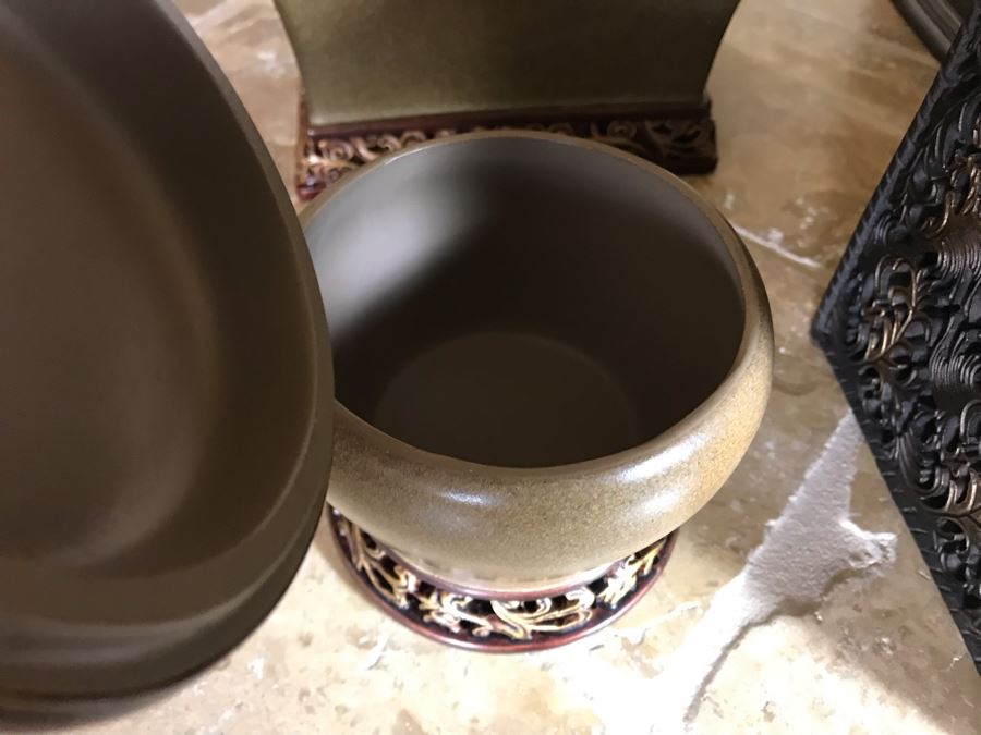 Set Of Five Tissue Box Covers And Lidded Jar [Photo 4]