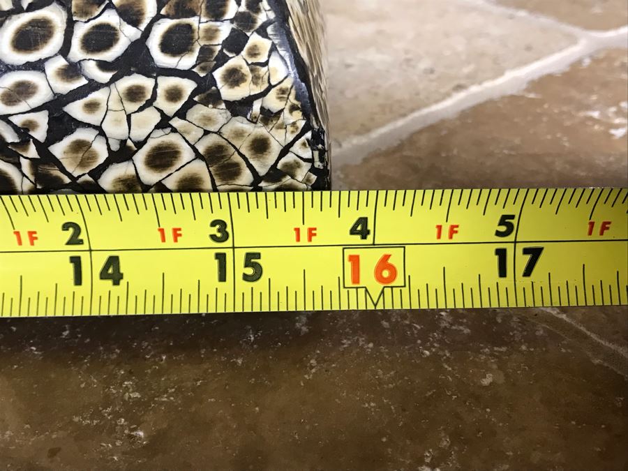 John-Richard Hinged Box 16W X 16D X 9.5H [Photo 10]