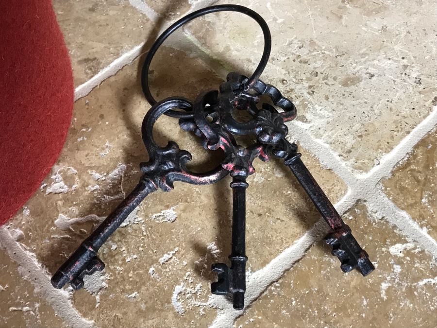 Set Of Three Pomegranate Felt Nesting Boxes By Lazy Susan (8H, 7H, 5.5H) Retails $230 Plus Decorative Skeleton Keys On Ring [Photo 3]