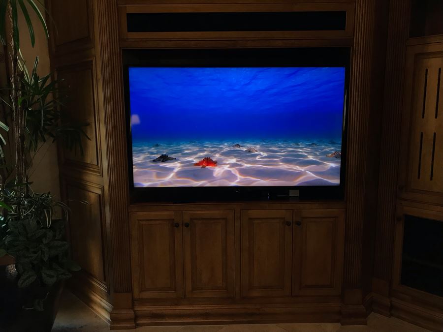 SONY BRAVIA 65' LCD TV Model XBR-65X850A With TV Stand, Four 3-D Glasses And Remote Control [Photo 5]