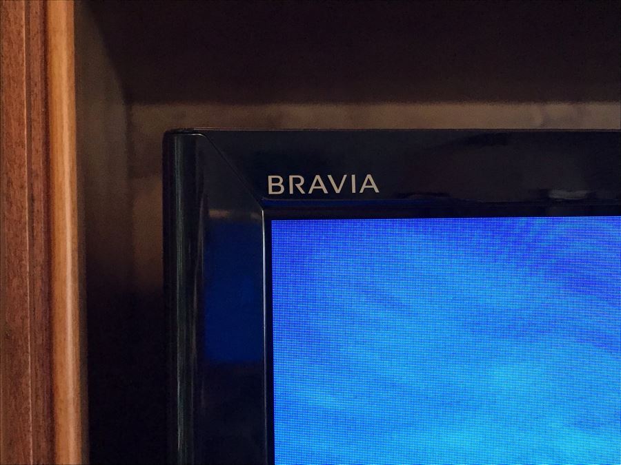 SONY BRAVIA 65' LCD TV Model XBR-65X850A With TV Stand, Four 3-D Glasses And Remote Control [Photo 6]