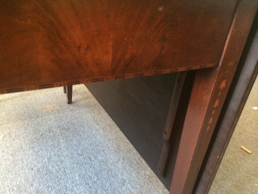 Large Dining Room Gateleg Table with Beautiful Inlay Work [Photo 14]
