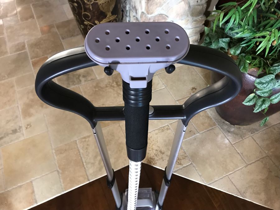 Like New Rowenta Precision Valet Garment Steamer Retails $160 [Photo 8]