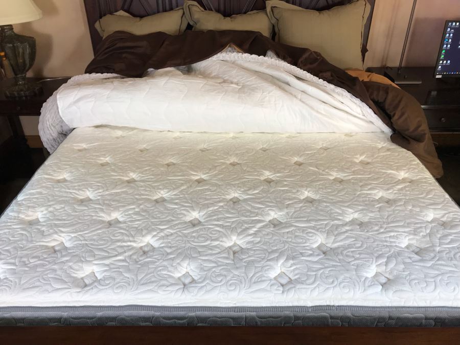 Lexington Furniture Pine Lakes Cal King Bed With Lady Americana Silver ...