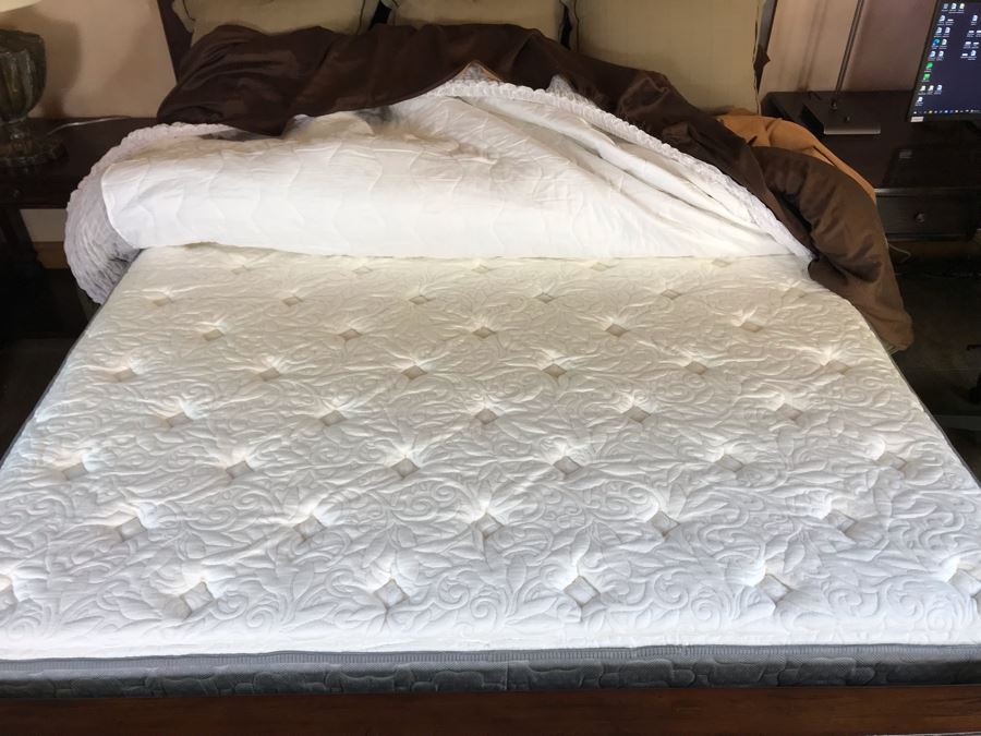 Lexington Furniture Pine Lakes Cal King Bed With Lady Americana Silver Collection Nobility Cal King Mattress (Guest Bed Rarely Used) And High End Bedding 84W X 96L X 71H (PICK UP FROM HOME) Retails $4,500+ [Photo 10]