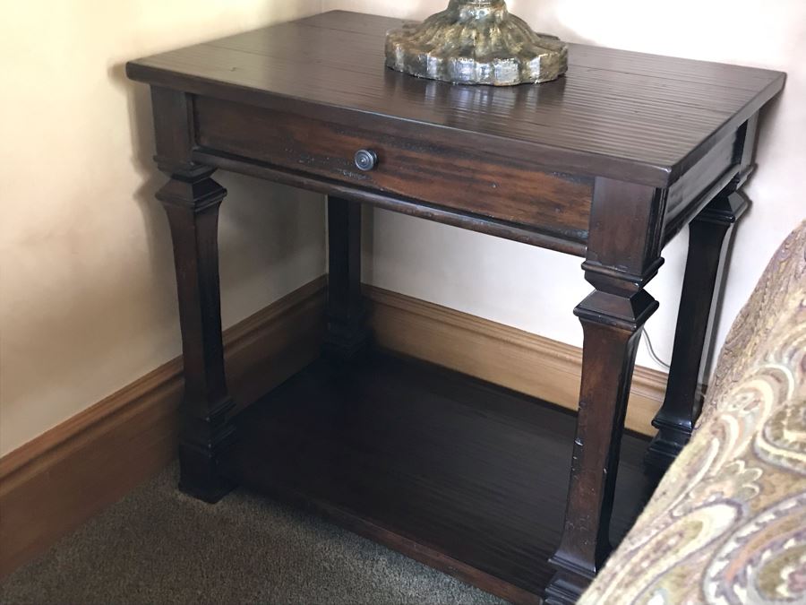 Bernhardt Wooden Nightstand Side Table With Drawer 29.5W X 19.5D X 27.5H Retails $660 [Photo 1]