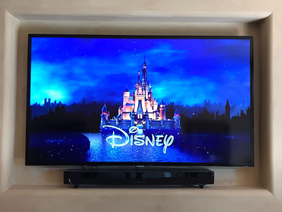 SAMSUMG 60' LED HDTV Model UN60ES6100 With Wall Mounting Hardware And Remote Control (Does Not Include Soundbar)