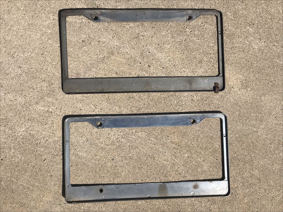 Pair Of Vintage Sixties Inglewood CA Earle Ike Dodge License Plate Frames [Photo 5]