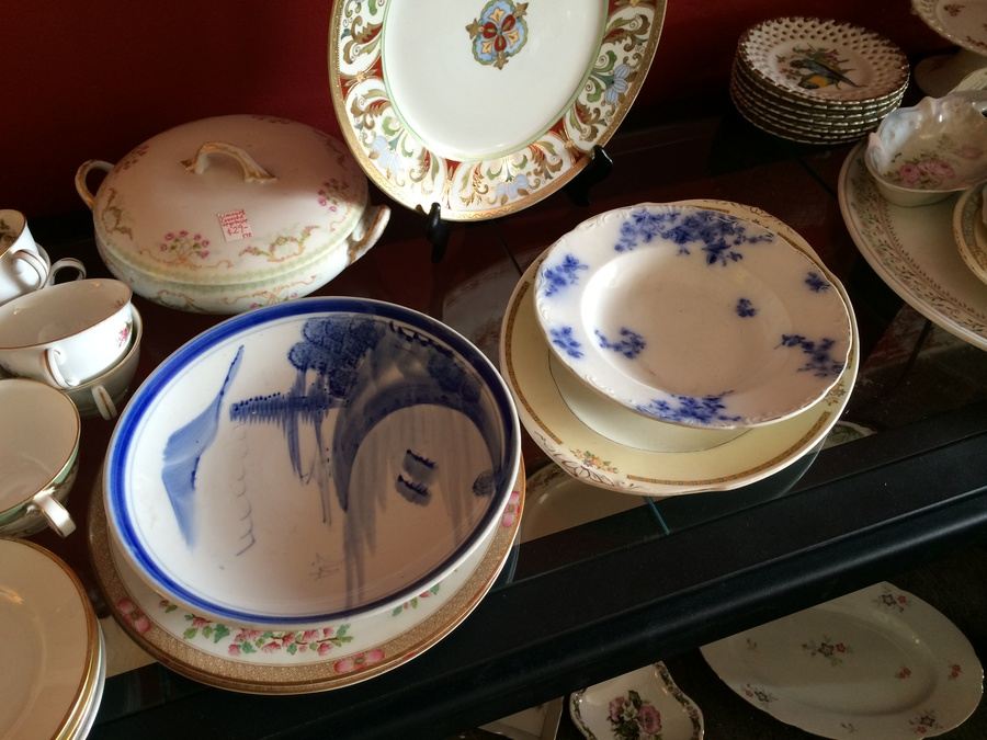 China and Stoneware Lot (Antique Store Moving) [Photo 12]