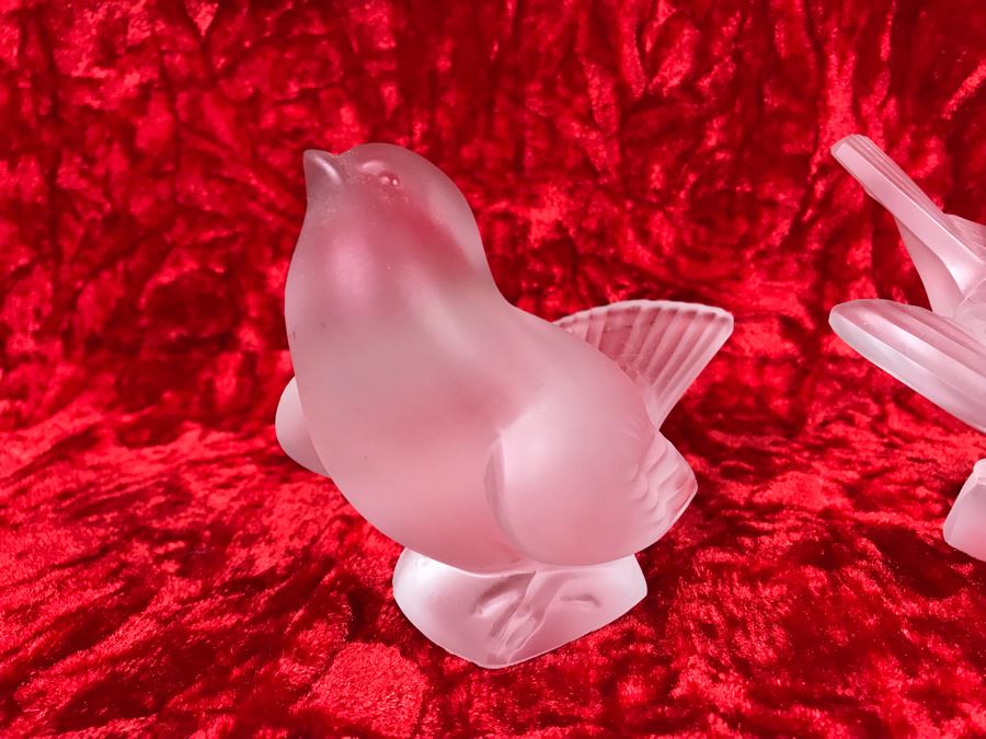 Pair Of Signed Lalique France Frosted Crystal Bird Figurines (5W X 4D X 3H / 4W X 2.5D X 3.25H) (MOE) [Photo 6]