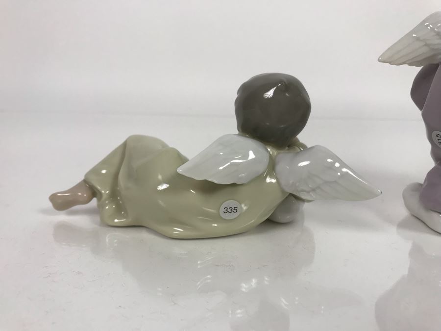JUST ADDED - Pair Of Lladro Angels Figurines 5727 'Angel Care' 7W X 5H And 5728 'Heavenly Dreamer' 6.5W X 2.5H (MOE) [Photo 7]