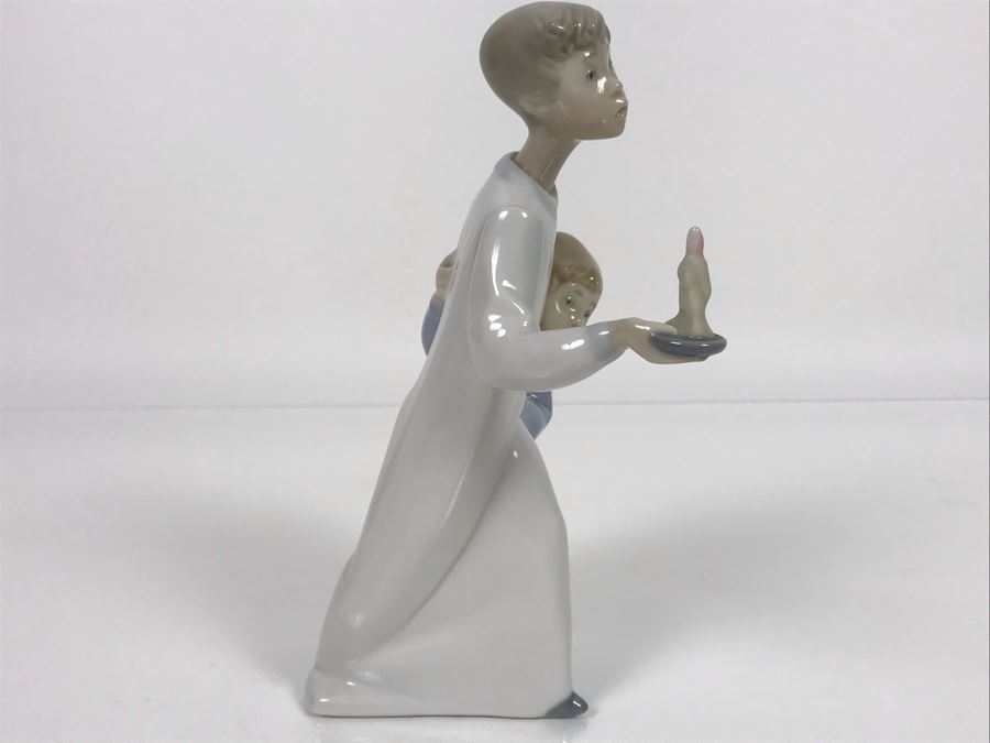 JUST ADDED - Lladro Porcelain Figurine Of Boy Holding Candle With Girl 9.5W X 8H (MOE) [Photo 4]