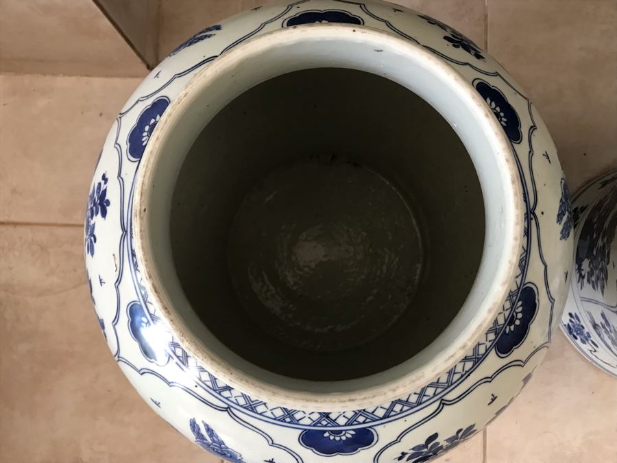 JUST ADDED - Pair Of LARGE Antique Chinese Porcelain Ginger Jars With Lids 24H X 14W (MOE) [Photo 15]