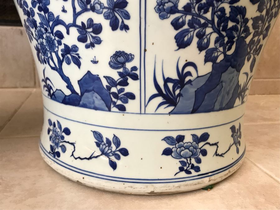 JUST ADDED - Pair Of LARGE Antique Chinese Porcelain Ginger Jars With Lids 24H X 14W (MOE) [Photo 12]