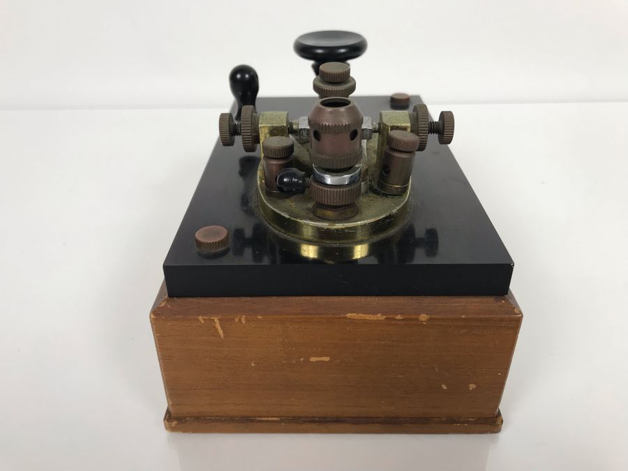 JUST ADDED - Reproduction Morse Code Telegraph Machine Japan 6W X 4D X 4H [Photo 4]