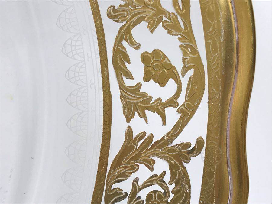 JUST ADDED - High End Hand Crafted Glass - Griffe Montenapoleone Milano By Vetrerie Di Empoli Gold Painted Italian 13' Plate Retails $1,000+ (MOE) [Photo 5]