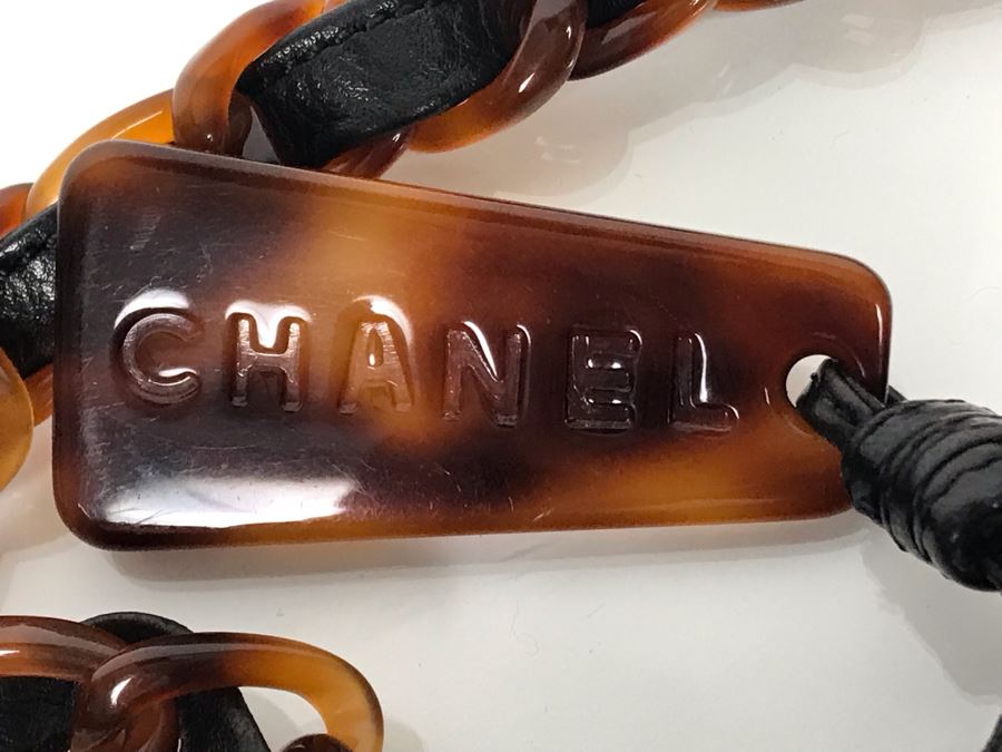 JUST ADDED - Vintage 1997-1999 Chanel Tortoise Shell Fur Handbag Made In Italy 9 X 10 SN 5856619 (MOE) [Photo 9]