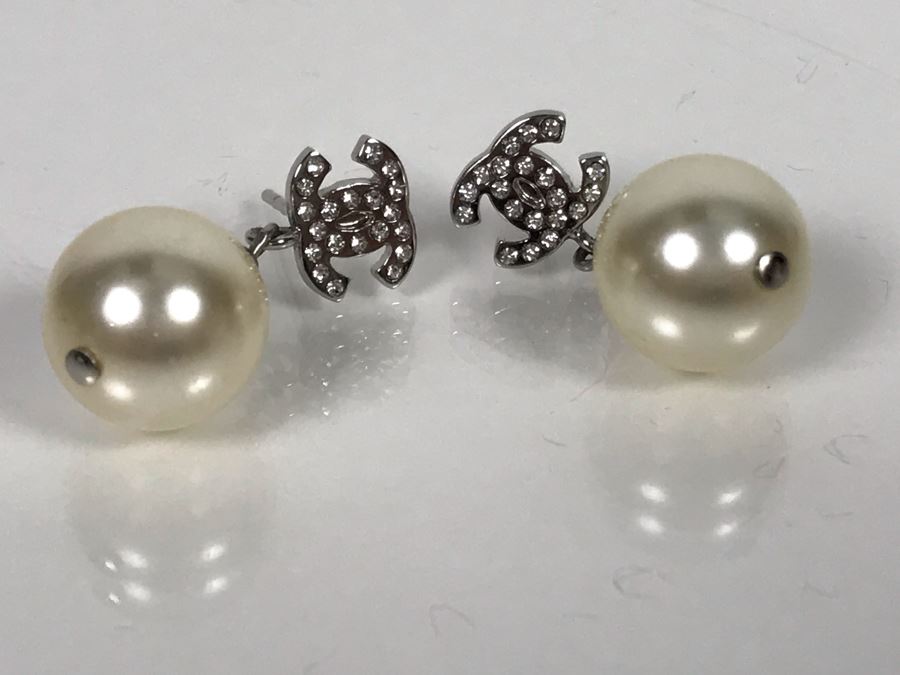 JUST ADDED - Chanel Crystal Pearl Drop Earrings B14 V Made In Italy (MOE) [Photo 7]