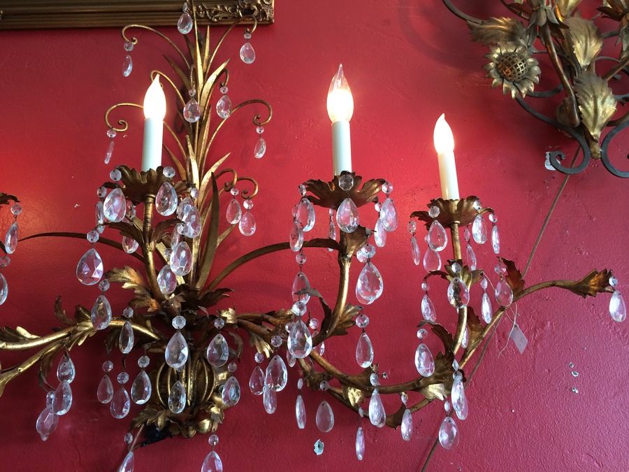 Large Vintage Gilded Wall Sconce with Crystals [Photo 3]