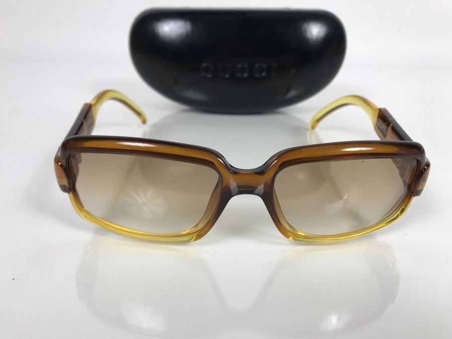 JUST ADDED - Women's GUCCI Eyeglasses Frames With GUCCI Case (Lenses Are Prescription) [Photo 4]