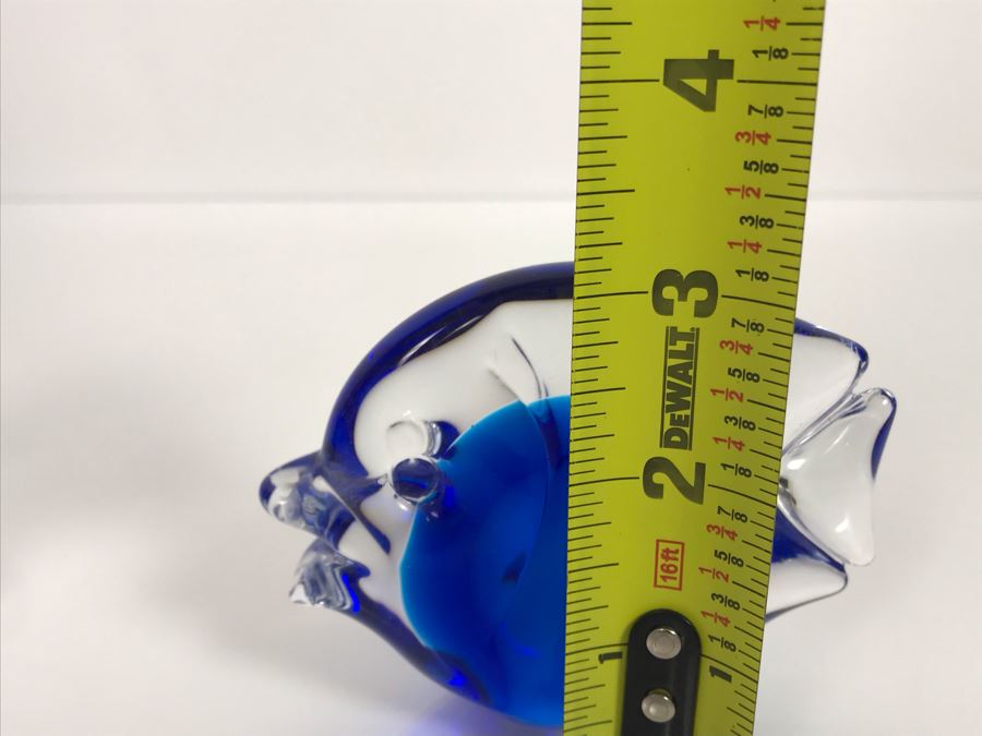 LAST MINUTE ADD - Pair Of Signed Art Glass Fish Figurines 6H And 3H [Photo 13]