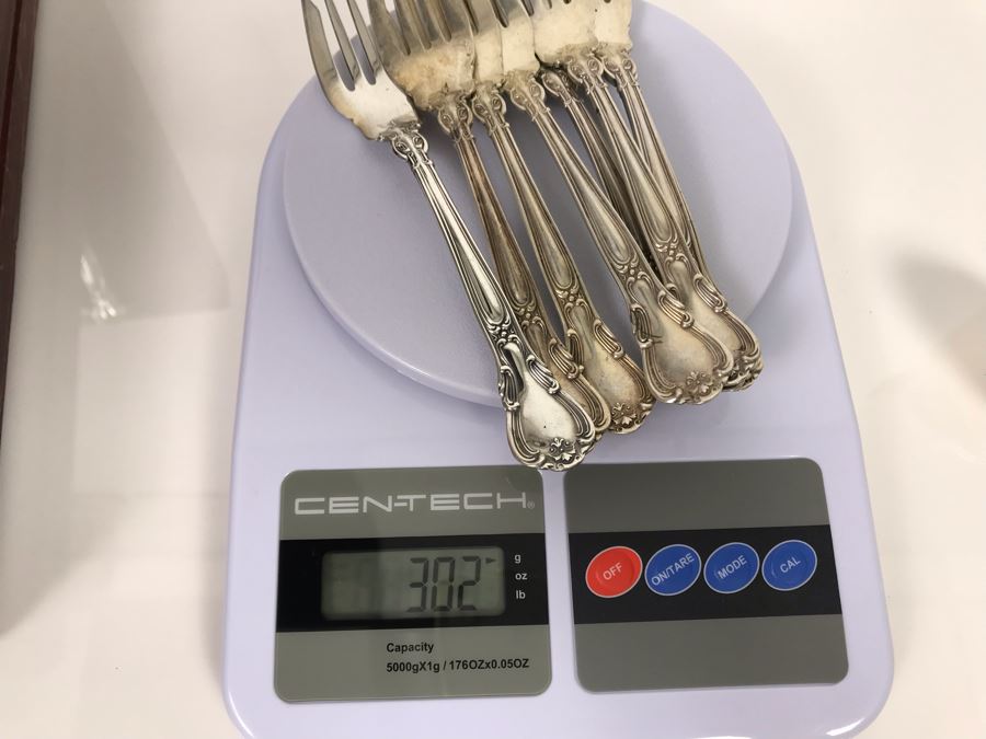 Sterling Silver Gorham Flatware Set With Sterling Serving Pieces In Wooden Silver Storage Chest (Sterling Weight: 1,851g, Silver Value: $1,462) (Total Replacement Retail Value: $8,451) - See Listing For Details [Photo 38]