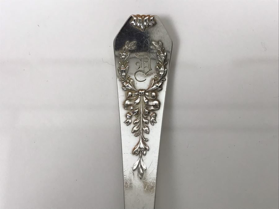 Antique Sterling Silver Flatware Set With Silverware Chest - Madam Jumel Pattern 1909 Patent By Whiting Manufacturing Co (Sterling Weight: 1,694g, Silver Value: $1,338) (Total Replacement Retail Value: $2,686) - See Listing For Details [Photo 17]
