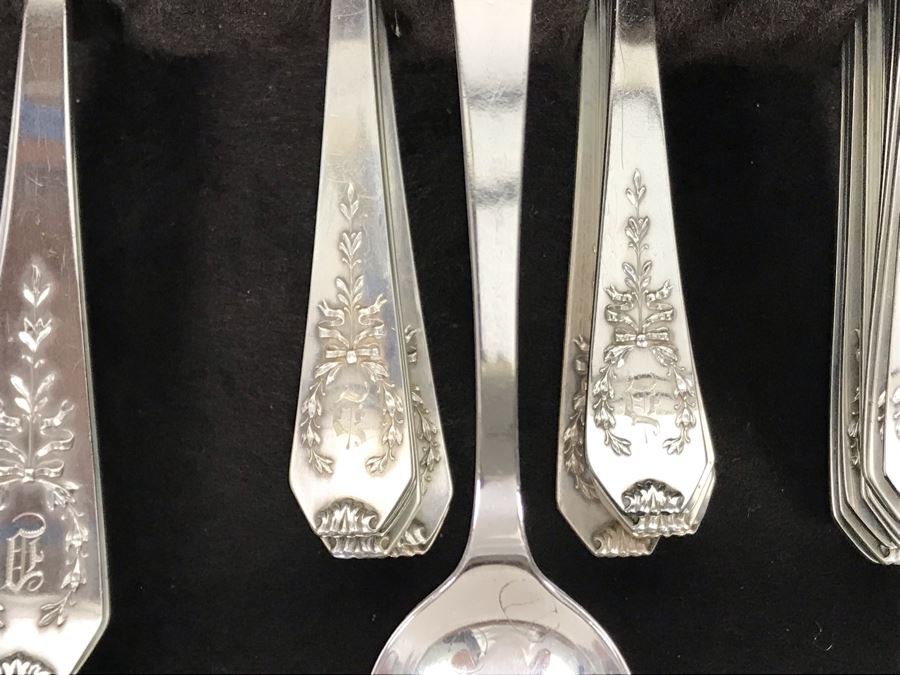 Antique Sterling Silver Flatware Set With Silverware Chest - Madam Jumel Pattern 1909 Patent By Whiting Manufacturing Co (Sterling Weight: 1,694g, Silver Value: $1,338) (Total Replacement Retail Value: $2,686) - See Listing For Details [Photo 7]