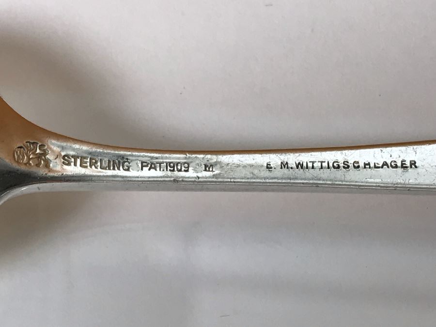 Antique Sterling Silver Flatware Set With Silverware Chest - Madam Jumel Pattern 1909 Patent By Whiting Manufacturing Co (Sterling Weight: 1,694g, Silver Value: $1,338) (Total Replacement Retail Value: $2,686) - See Listing For Details [Photo 9]