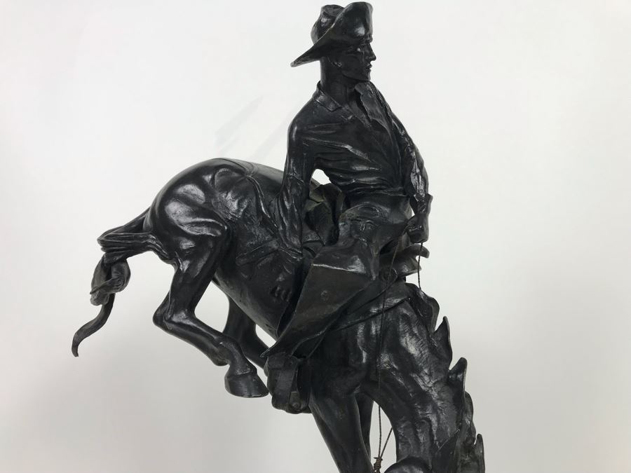 Limited Edition Frederic Remington 'The Outlaw' Bronze Museum Collection Inc 1979 C. Golding 590 Of 1,000 12W X 7D X 18H (USNE) [Photo 34]