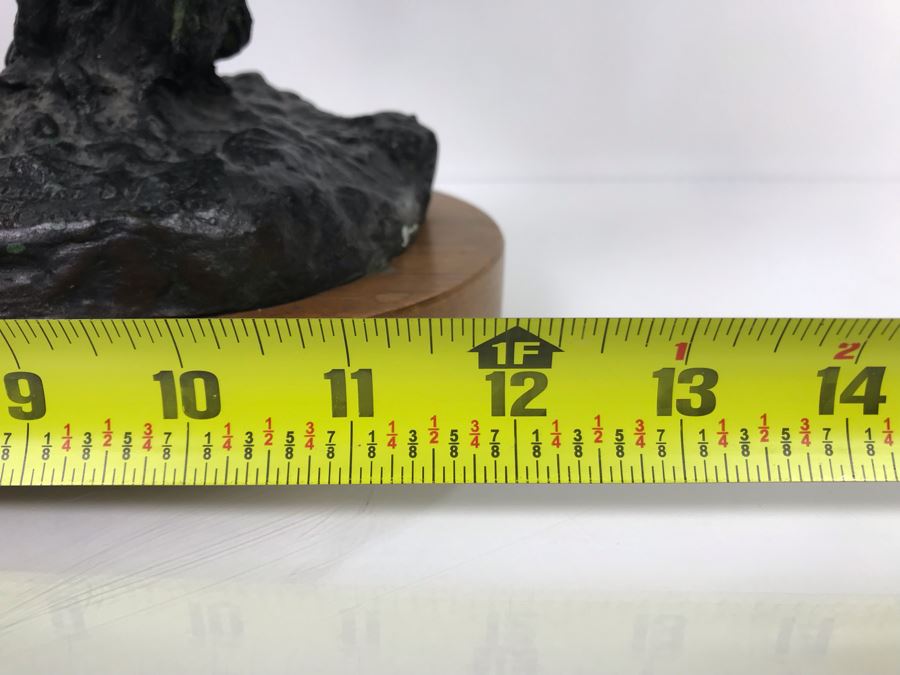 Limited Edition Frederic Remington 'The Outlaw' Bronze Museum Collection Inc 1979 C. Golding 590 Of 1,000 12W X 7D X 18H (USNE) [Photo 35]