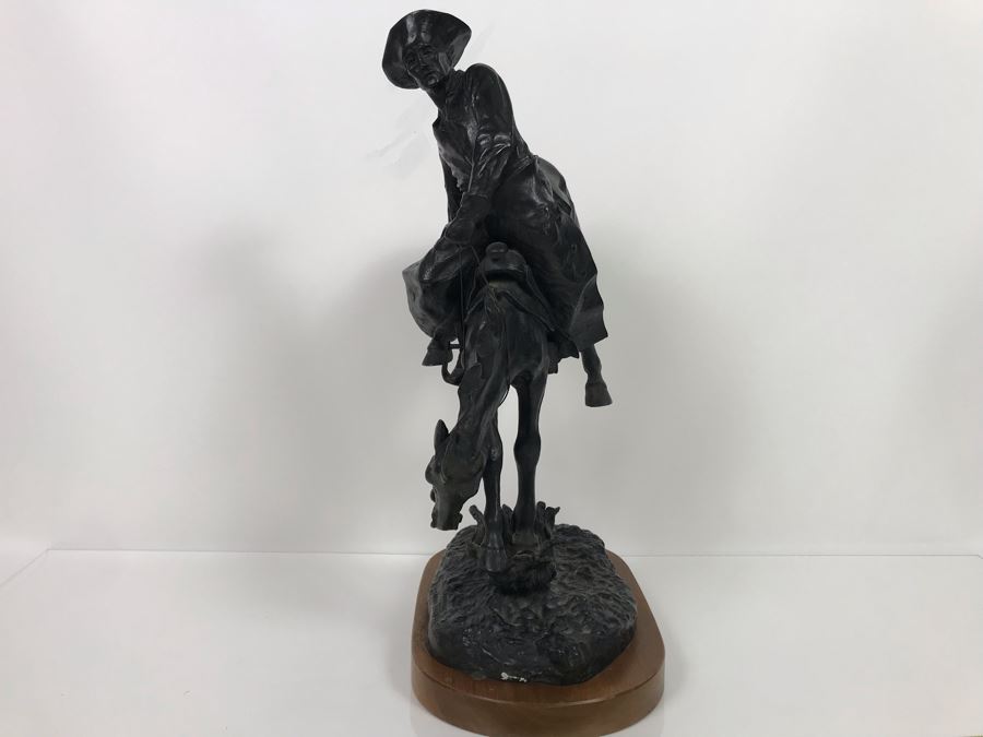 Limited Edition Frederic Remington 'The Outlaw' Bronze Museum Collection Inc 1979 C. Golding 590 Of 1,000 12W X 7D X 18H (USNE) [Photo 15]